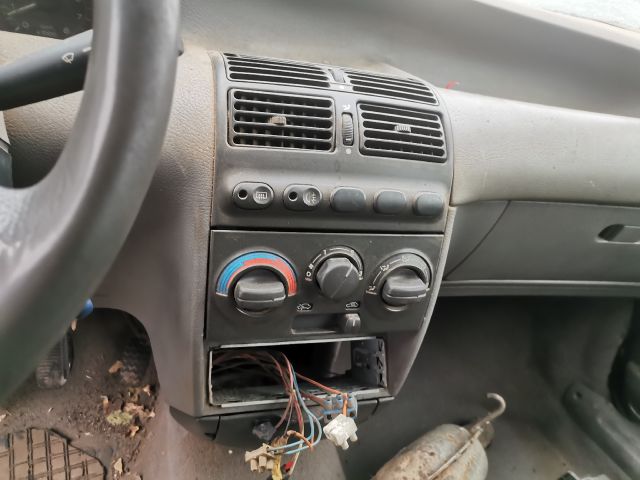 bontott FIAT PUNTO I Fűtéskapcsoló (Nem klímás)