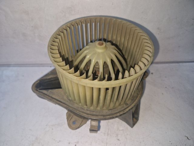 bontott FIAT PUNTO I Fűtőmotor (Klímás)