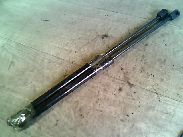 bontott FIAT PUNTO I Gázrugós Kitámasztó Teleszkóp Pár Csomagtérajtó