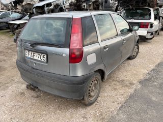 bontott FIAT PUNTO I Hátsó középső Biztonsági Öv Csat