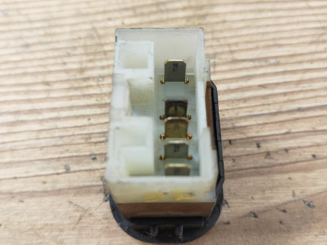 bontott FIAT PUNTO I Jobb első Ablakemelő Kapcsoló