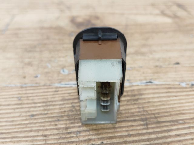 bontott FIAT PUNTO I Jobb első Ablakemelő Kapcsoló