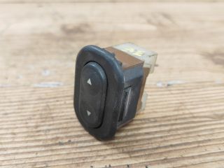 bontott FIAT PUNTO I Jobb első Ablakemelő Kapcsoló