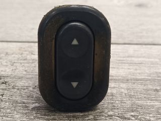 bontott FIAT PUNTO I Jobb első Ablakemelő Kapcsoló