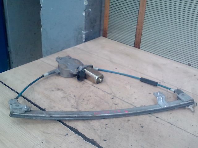 bontott FIAT PUNTO I Jobb első Ablakemelő Szerkezet (Elektromos)