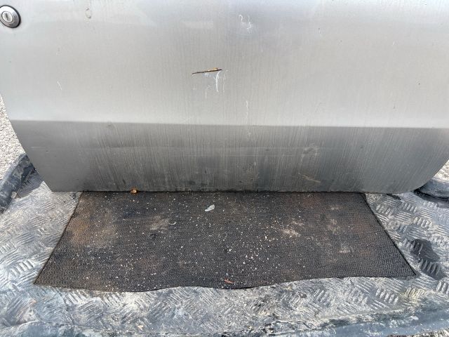 bontott FIAT PUNTO I Jobb első Ajtó (Üres lemez)