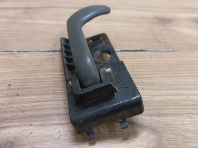 bontott FIAT PUNTO I Jobb első Belső Kilincs