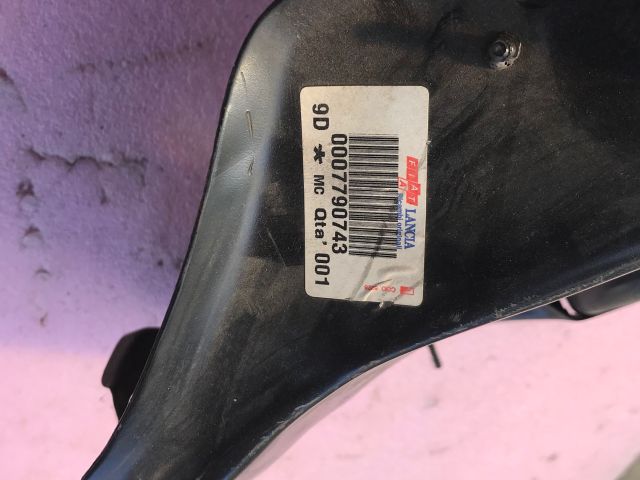 bontott FIAT PUNTO I Jobb első Hossznyúlvány