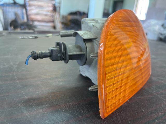 bontott FIAT PUNTO I Jobb első Irányjelző