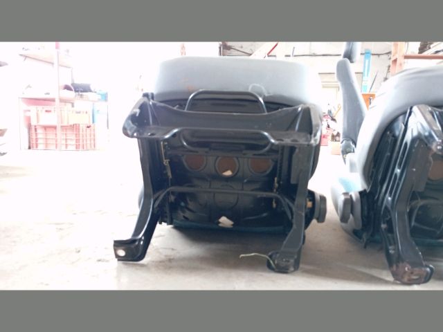 bontott FIAT PUNTO I Jobb első Ülés