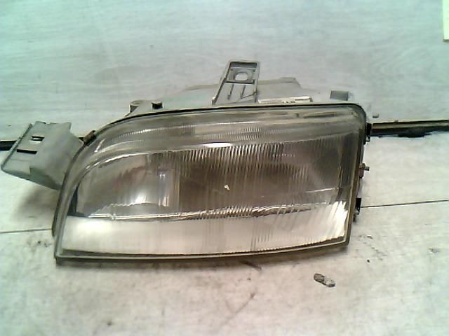 bontott FIAT PUNTO I Jobb Fényszóró Prizma