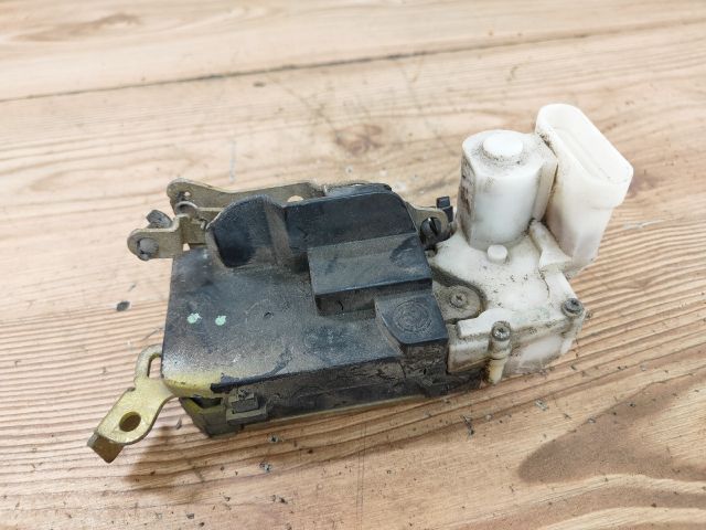 bontott FIAT PUNTO I Jobb hátsó Ajtózár