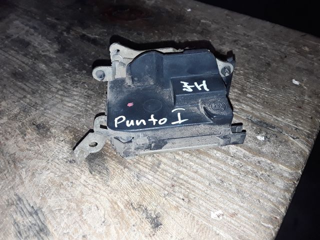 bontott FIAT PUNTO I Jobb hátsó Ajtózár