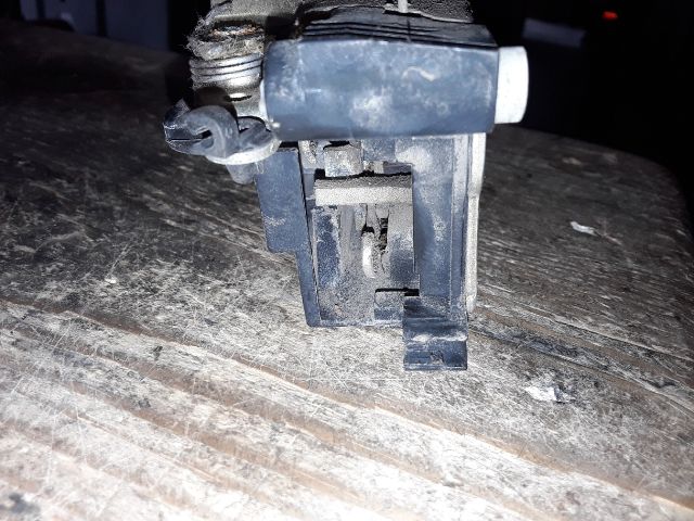 bontott FIAT PUNTO I Jobb hátsó Ajtózár