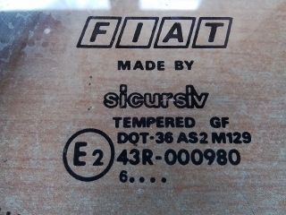 bontott FIAT PUNTO I Jobb hátsó Fixüveg (Ajtóban)