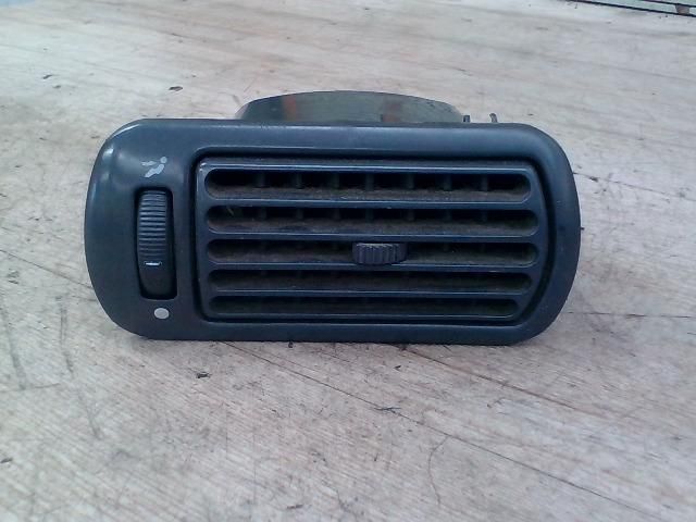 bontott FIAT PUNTO I Jobb Szellőző