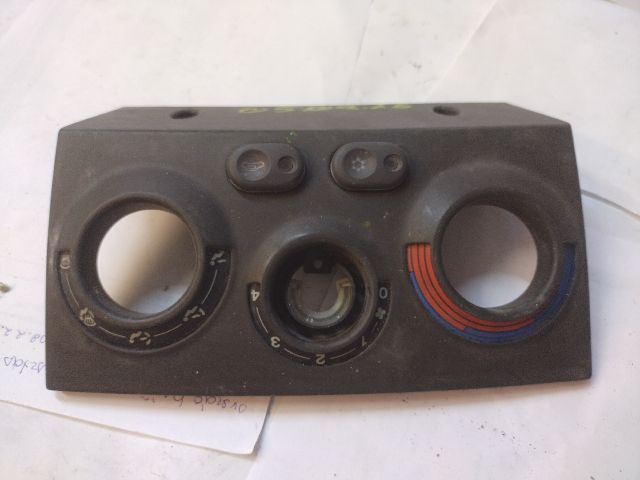 bontott FIAT PUNTO I Klíma Kapcsoló