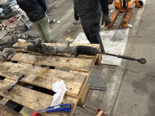 bontott FIAT PUNTO I Kormánymű Nem szervós