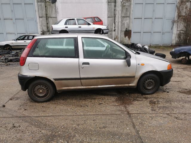 bontott FIAT PUNTO I Levélrács