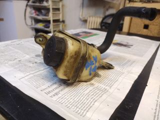 bontott FIAT PUNTO I Szervóolaj Tartály