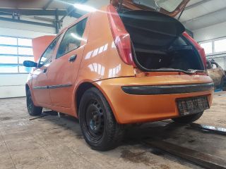 bontott FIAT PUNTO II Bal első Csonkállvány Kerékaggyal