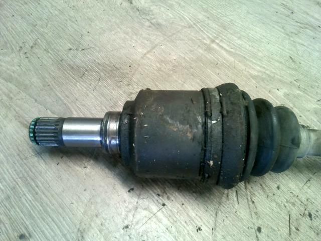 bontott FIAT PUNTO II Bal Féltengely