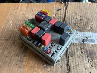 bontott FIAT PUNTO II Biztosítéktábla Motortér