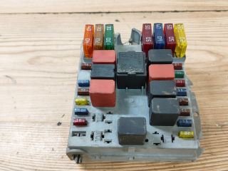 bontott FIAT PUNTO II Biztosítéktábla Motortér