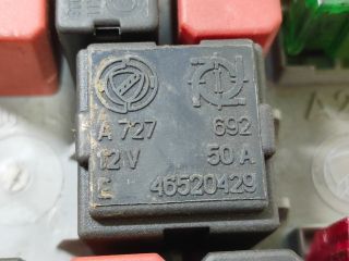 bontott FIAT PUNTO II Biztosítéktábla Motortér