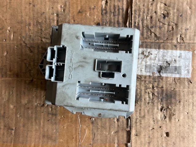 bontott FIAT PUNTO II Biztosítéktábla Motortér