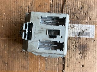 bontott FIAT PUNTO II Biztosítéktábla Motortér