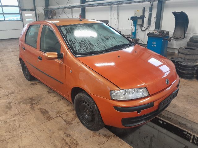 bontott FIAT PUNTO II Biztosítéktábla Motortér