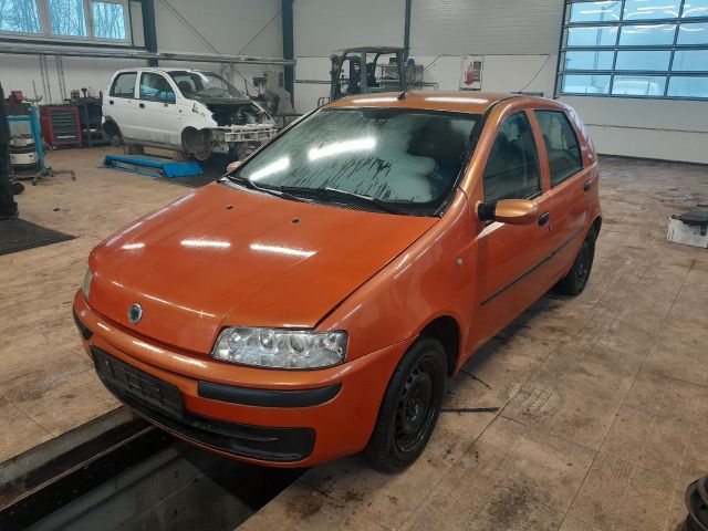 bontott FIAT PUNTO II Biztosítéktábla Motortér