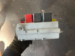 bontott FIAT PUNTO II Biztosítéktábla Motortér
