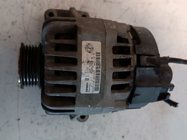 bontott FIAT PUNTO II Generátor