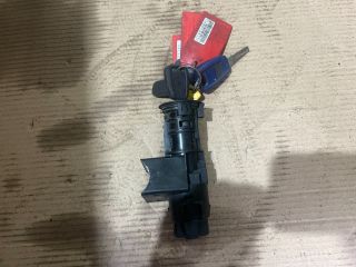 bontott FIAT PUNTO II Gyújtáskapcsoló Házzal