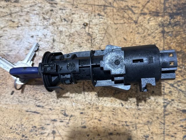 bontott FIAT PUNTO II Gyújtáskapcsoló