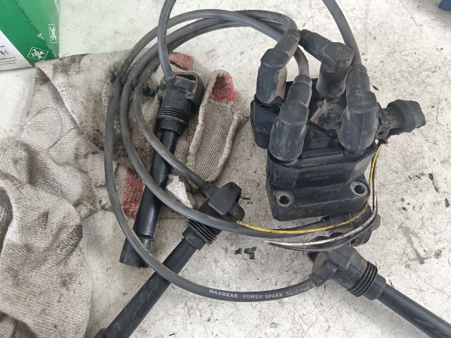 bontott FIAT PUNTO II Gyújtótrafó Szett