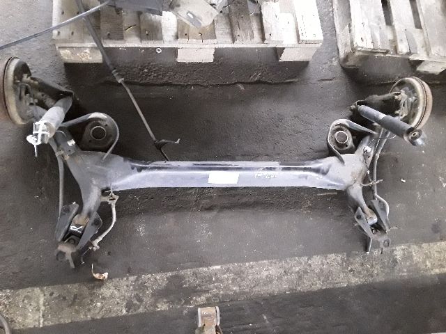 bontott FIAT PUNTO II Hátsó Híd (Dobfékes)