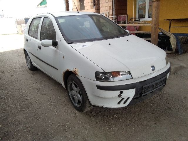 bontott FIAT PUNTO II Jobb első Csonkállvány Kerékaggyal