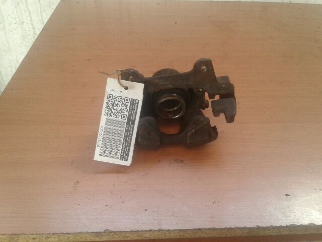 bontott FIAT PUNTO II Jobb első Féknyereg Munkahengerrel