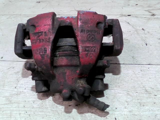 bontott FIAT PUNTO II Jobb első Féknyereg Munkahengerrel