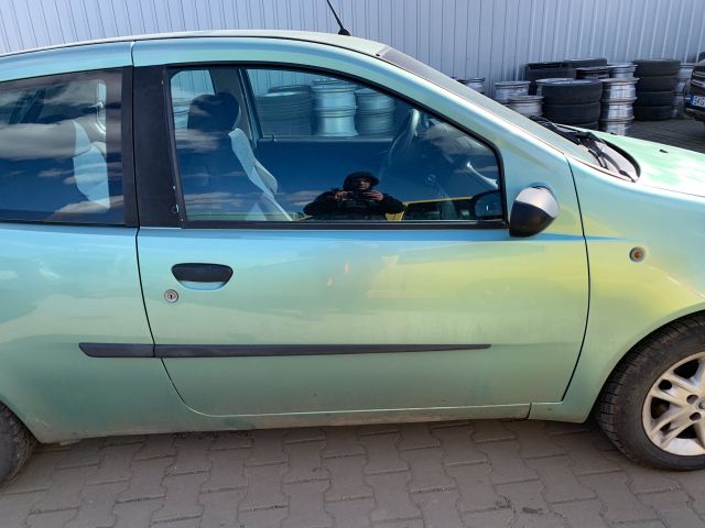 bontott FIAT PUNTO II Jobb első Gólyaláb (Lengécsillapító, Rugó)