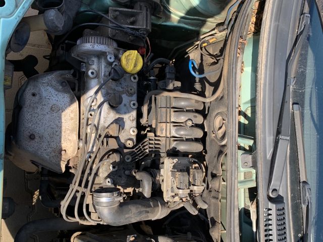 bontott FIAT PUNTO II Jobb első Gólyaláb (Lengécsillapító, Rugó)