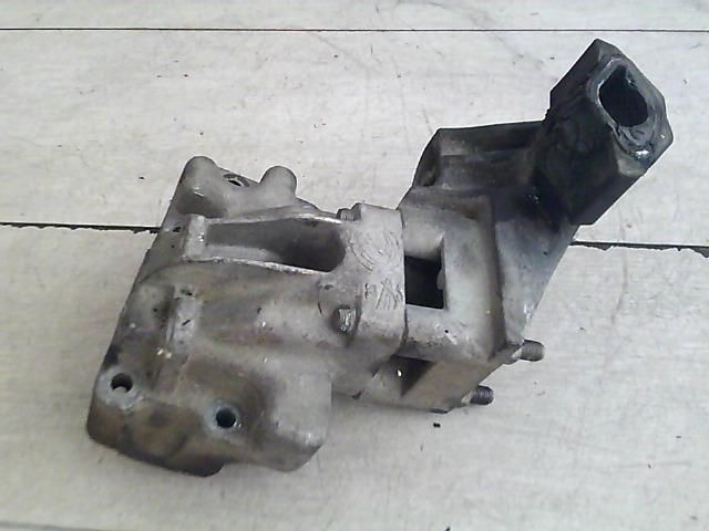 bontott FIAT PUNTO II Motor Tartó Bak (Fém)