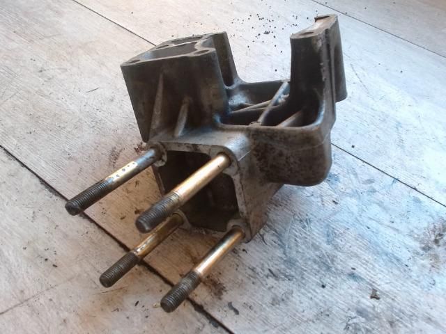 bontott FIAT PUNTO II Motor Tartó Bak (Fém)