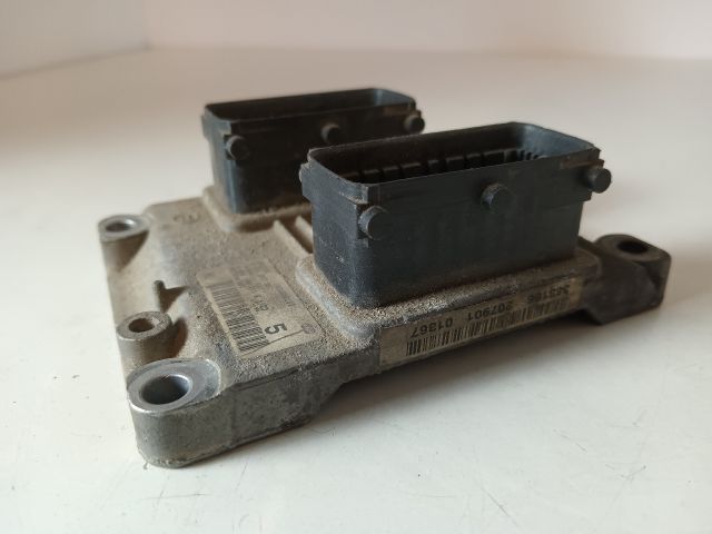 bontott FIAT PUNTO II Motorvezérlő