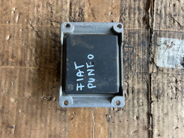 bontott FIAT PUNTO II Motorvezérlő