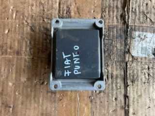 bontott FIAT PUNTO II Motorvezérlő