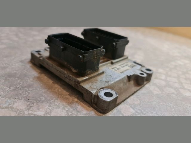 bontott FIAT PUNTO II Motorvezérlő